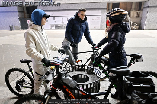 2021-12-30 Milano - Critical Mass 03